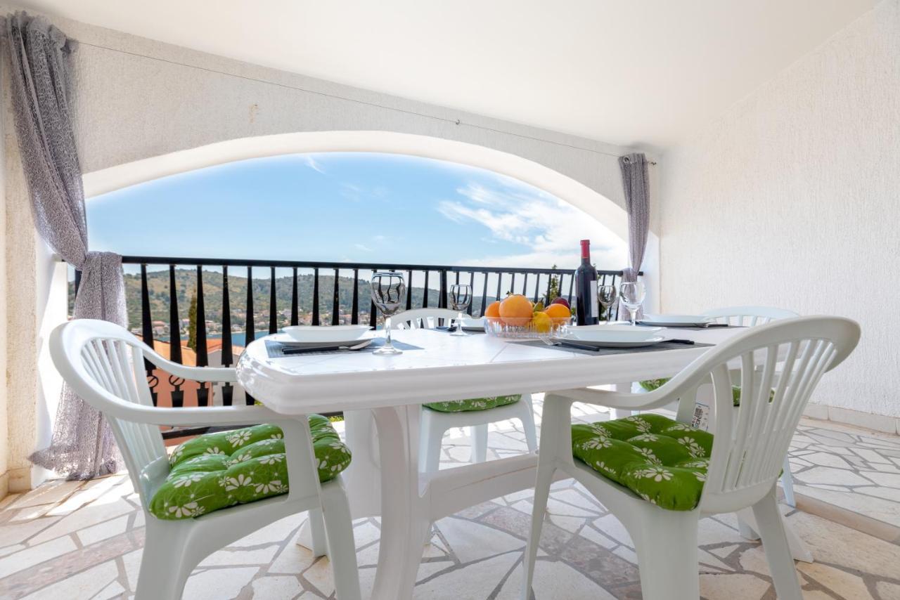 Apartments Villa Maja روغوزنيكا المظهر الخارجي الصورة