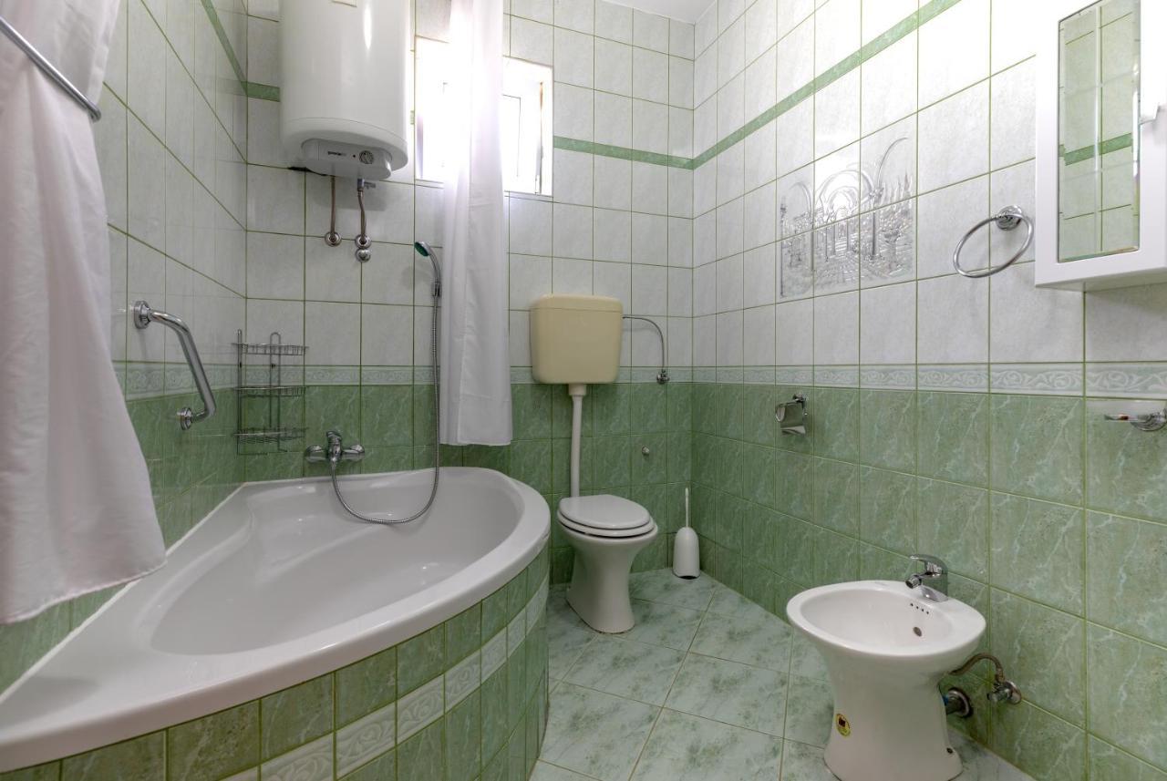 Apartments Villa Maja روغوزنيكا المظهر الخارجي الصورة