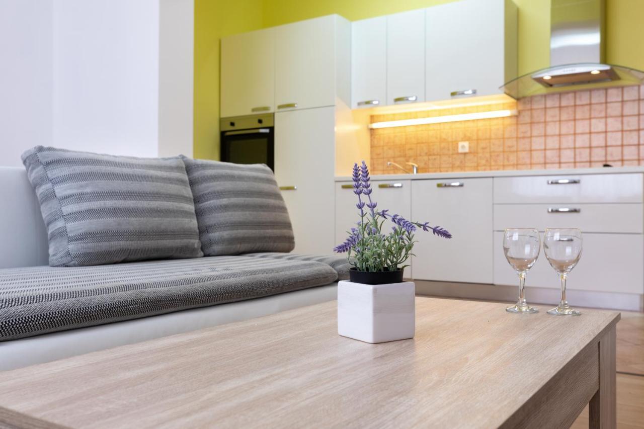 Apartments Villa Maja روغوزنيكا المظهر الخارجي الصورة