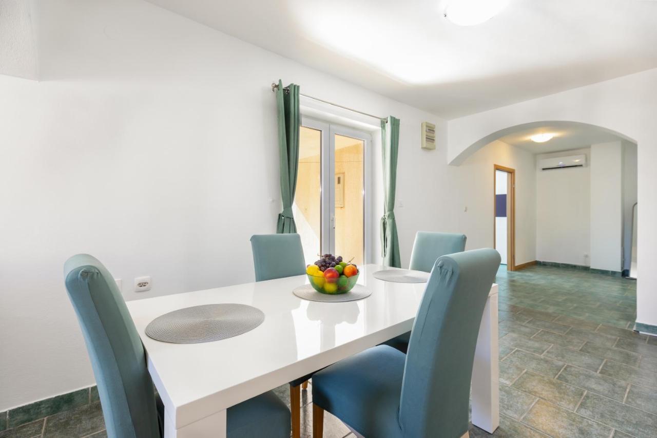 Apartments Villa Maja روغوزنيكا المظهر الخارجي الصورة