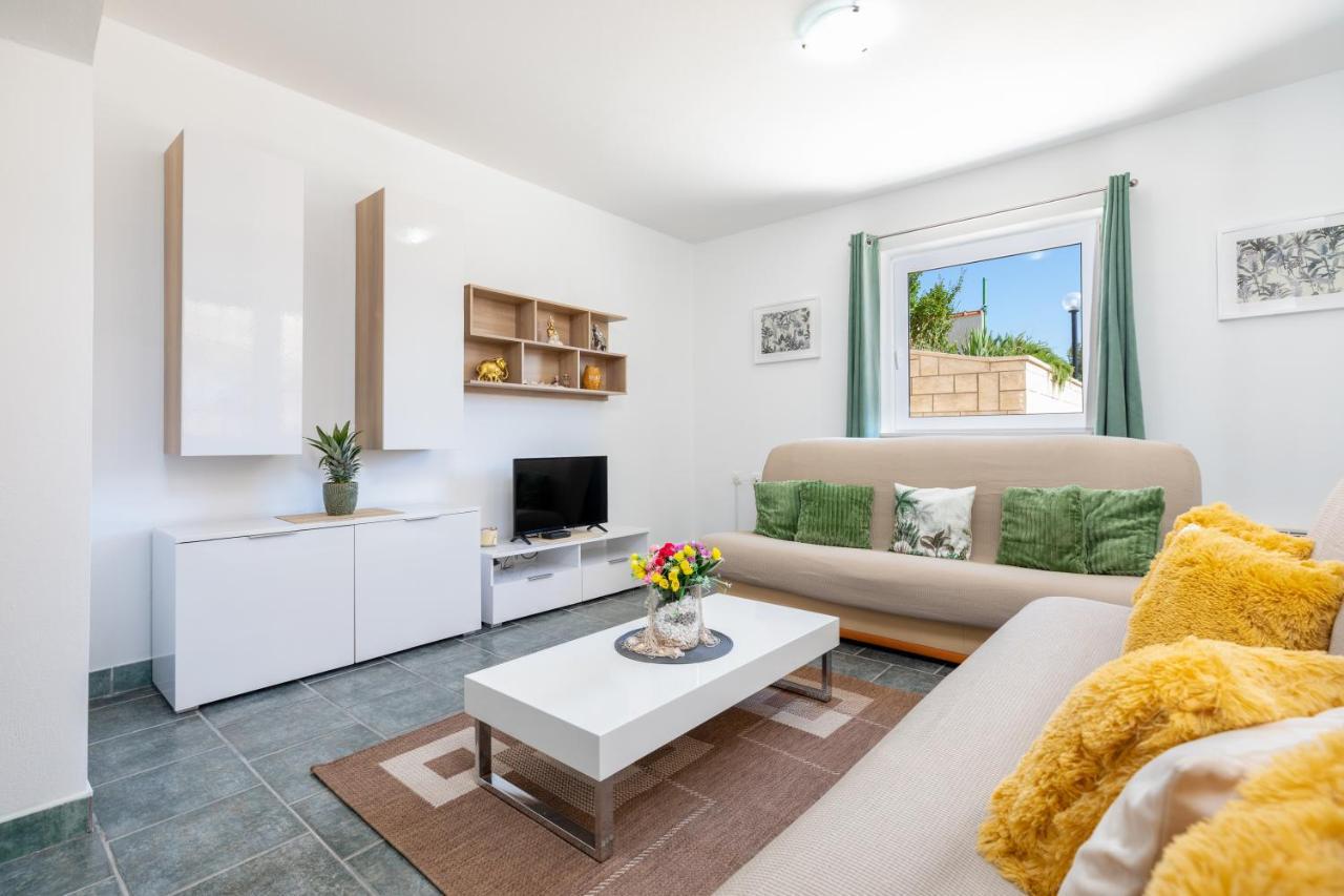 Apartments Villa Maja روغوزنيكا المظهر الخارجي الصورة
