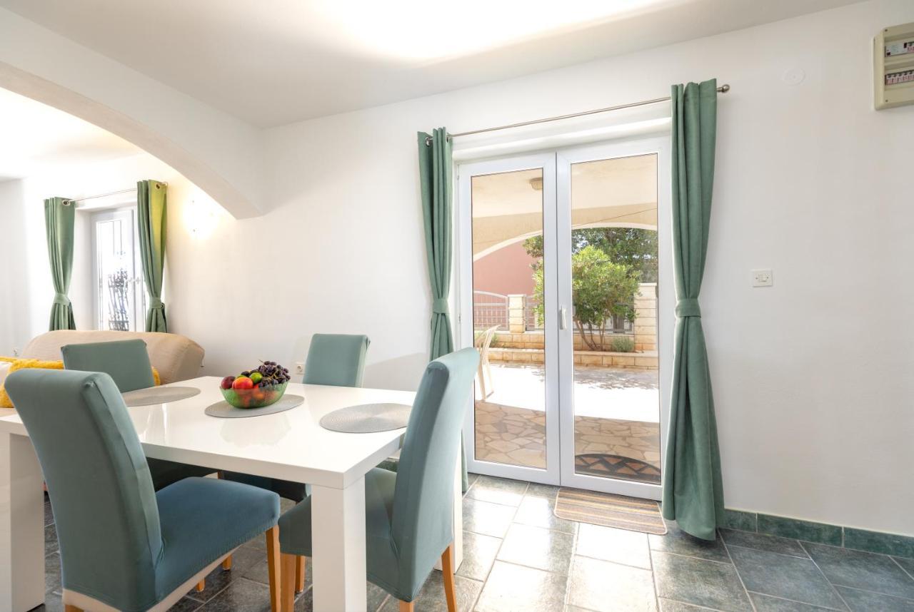 Apartments Villa Maja روغوزنيكا المظهر الخارجي الصورة
