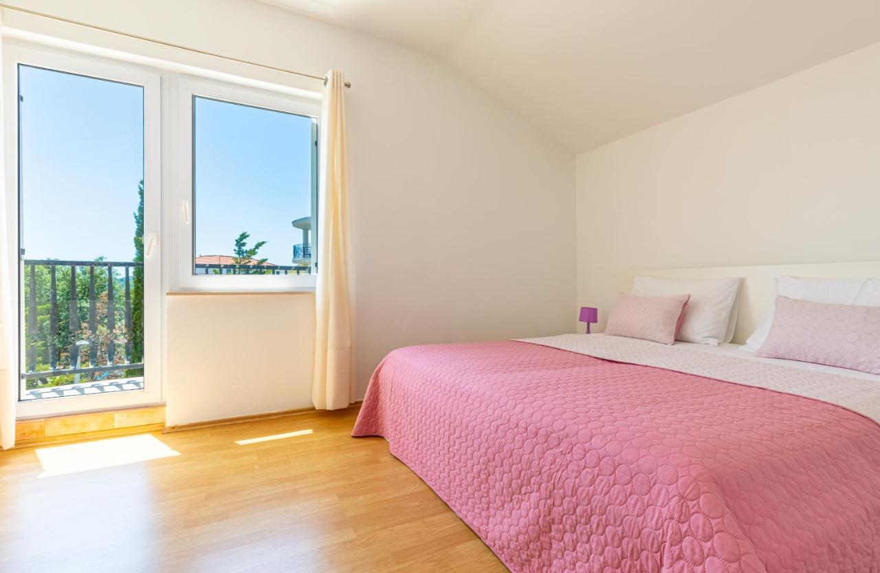 Apartments Villa Maja روغوزنيكا المظهر الخارجي الصورة